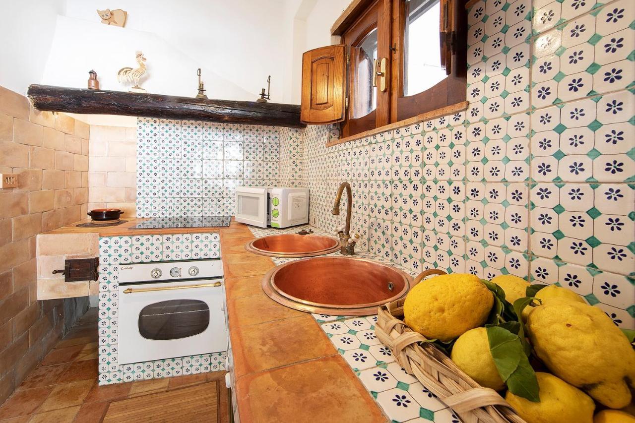 Borgo Di Conca Dei Marini Villa Exteriör bild